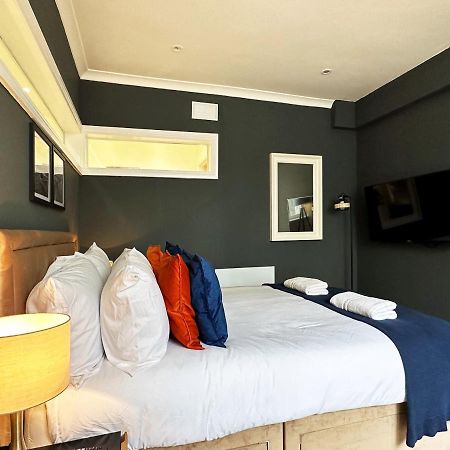 Liam Place Near Hyde Park - 1 Double Bed, 1 Sofa Bed, Spacious Apartment, Private Entrance Londres Exterior foto