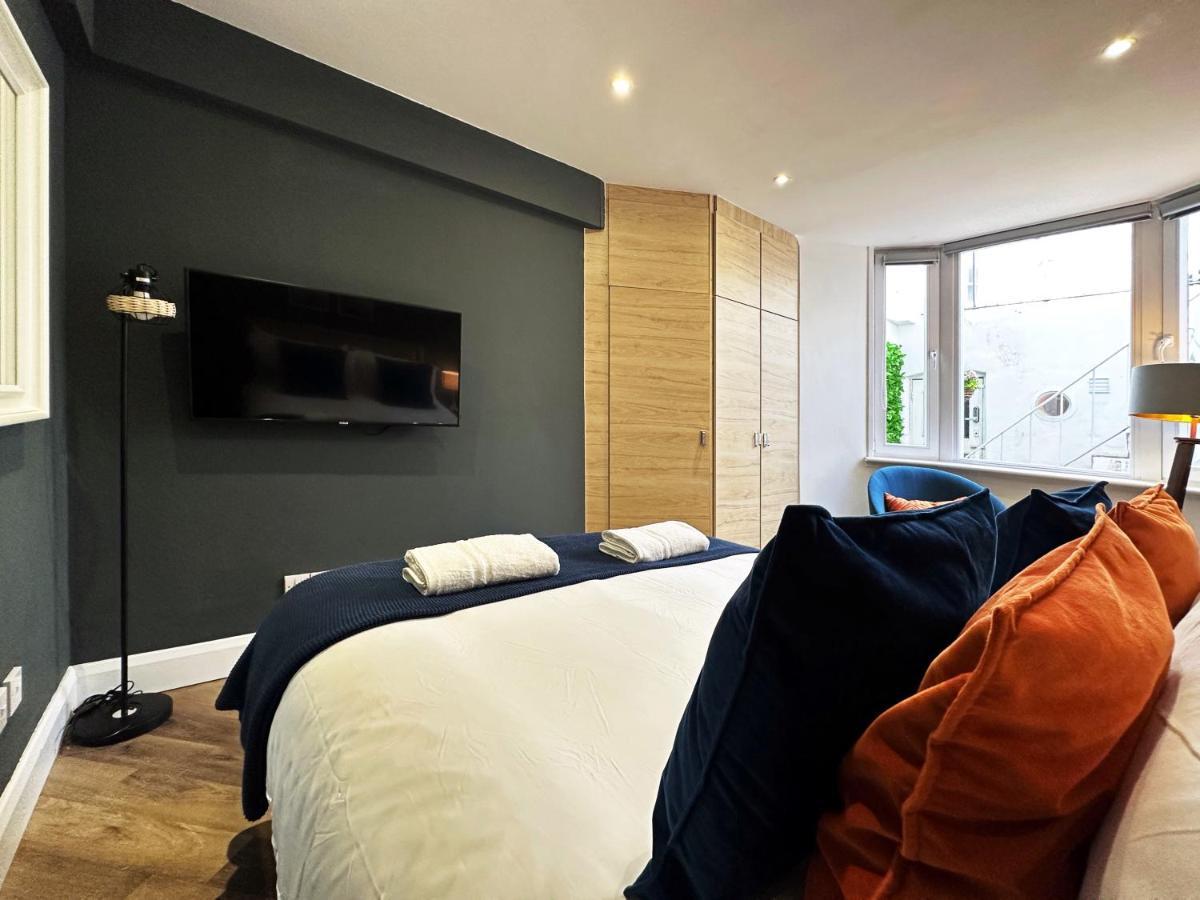 Liam Place Near Hyde Park - 1 Double Bed, 1 Sofa Bed, Spacious Apartment, Private Entrance Londres Exterior foto