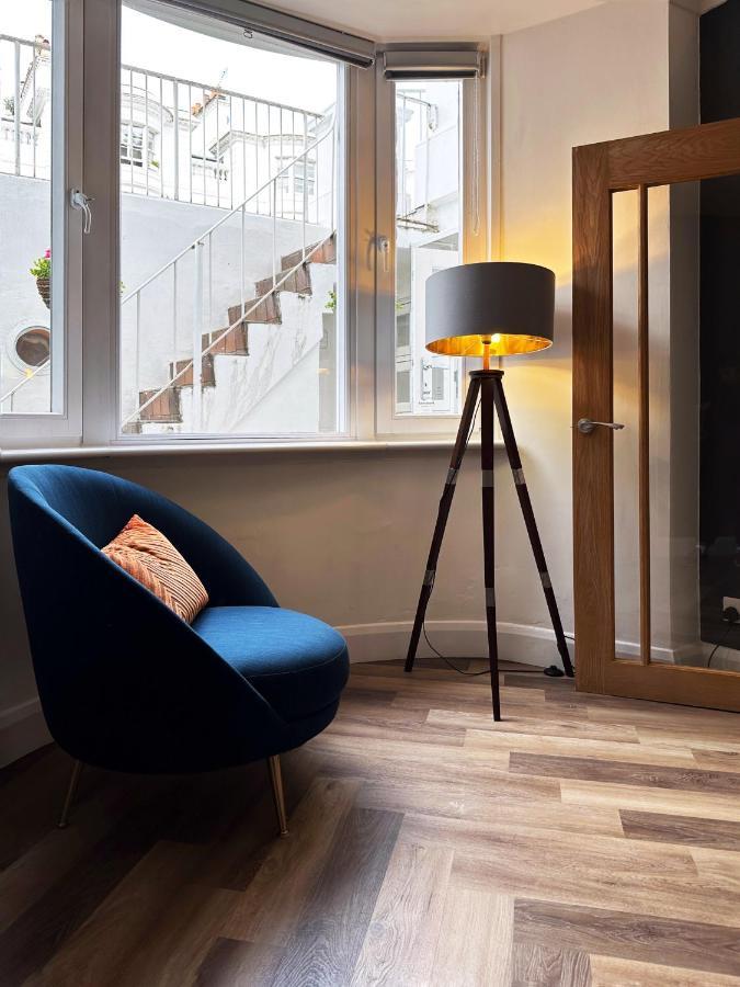 Liam Place Near Hyde Park - 1 Double Bed, 1 Sofa Bed, Spacious Apartment, Private Entrance Londres Exterior foto