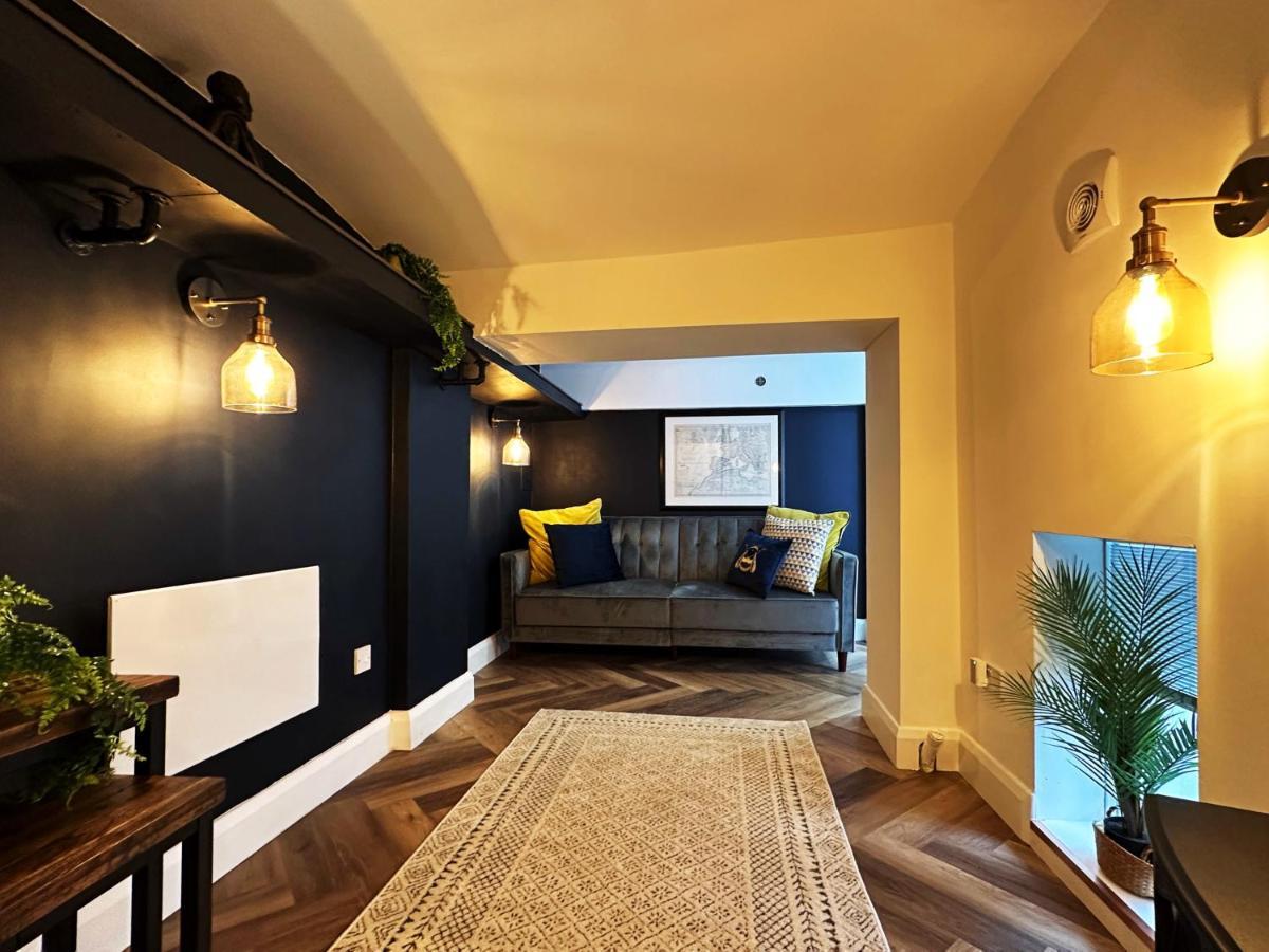 Liam Place Near Hyde Park - 1 Double Bed, 1 Sofa Bed, Spacious Apartment, Private Entrance Londres Exterior foto