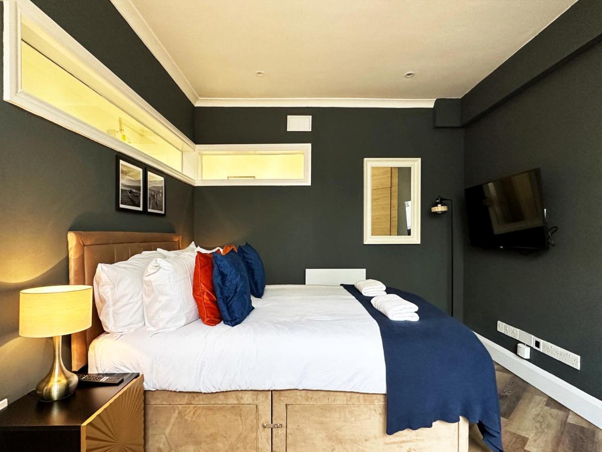 Liam Place Near Hyde Park - 1 Double Bed, 1 Sofa Bed, Spacious Apartment, Private Entrance Londres Exterior foto