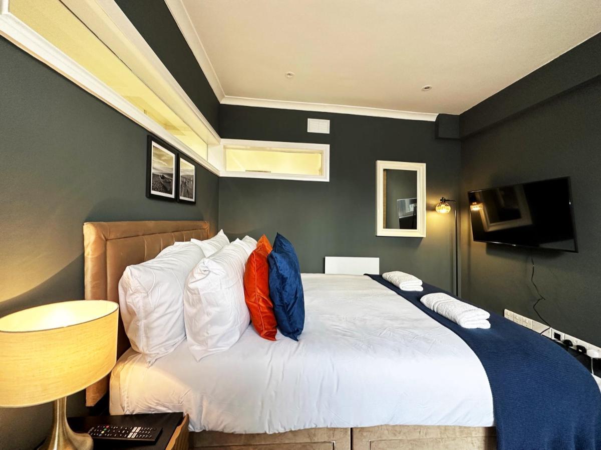 Liam Place Near Hyde Park - 1 Double Bed, 1 Sofa Bed, Spacious Apartment, Private Entrance Londres Exterior foto